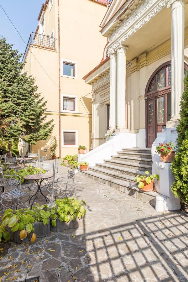 One Love Terrace Apartment Bucharest Exterior photo