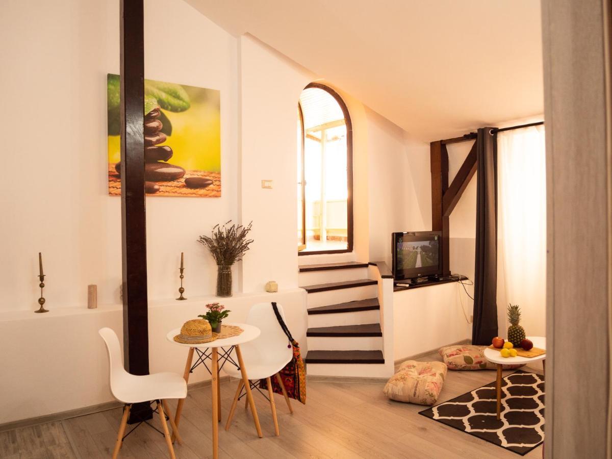 One Love Terrace Apartment Bucharest Exterior photo