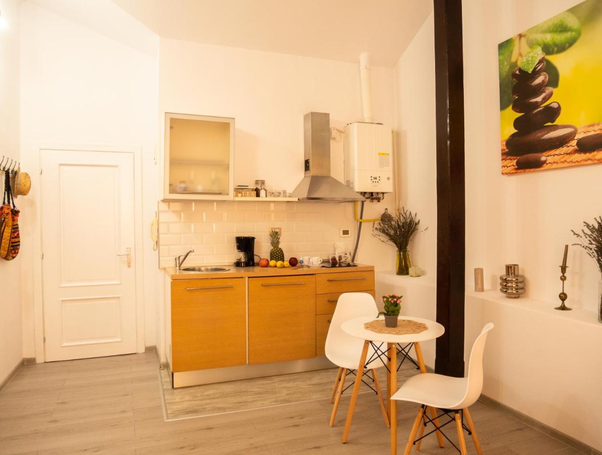 One Love Terrace Apartment Bucharest Exterior photo